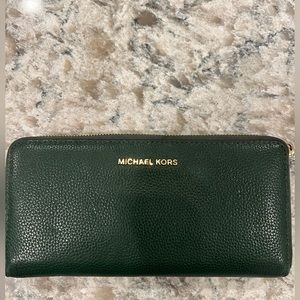 STUNNING Emerald Green Michael Kors Wallet
